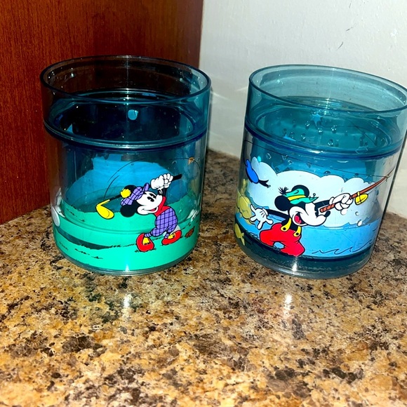 Mickey Mouse Cups - Picture 1 of 5